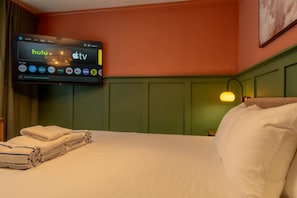 1 chambre, bureau, fer et planche à repasser, Wi-Fi
