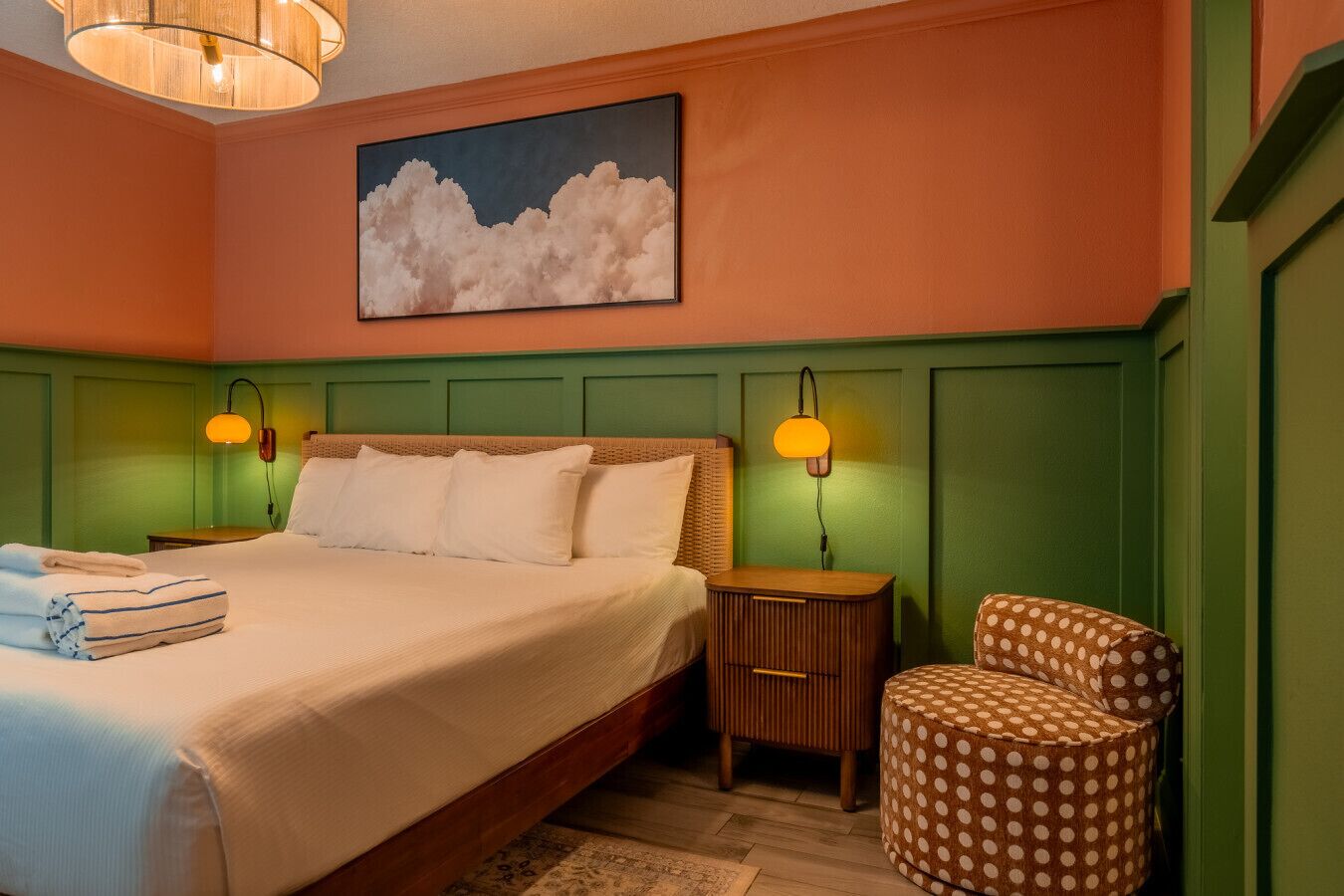 1 bedroom, desk, iron/ironing board, WiFi