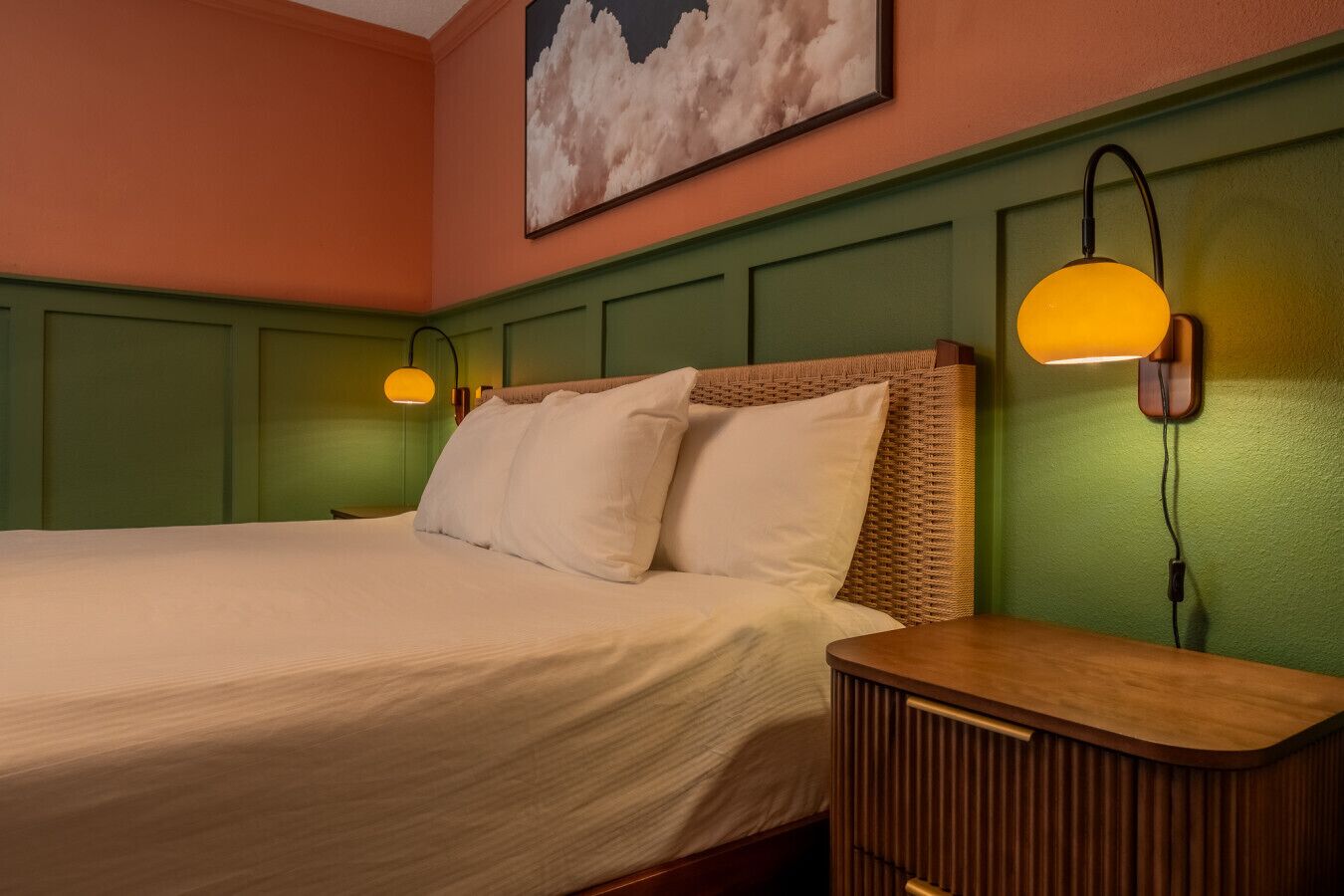 1 bedroom, desk, iron/ironing board, WiFi