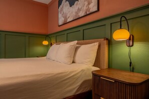 1 bedroom, desk, iron/ironing board, WiFi - Studio On The Beach - Heated Pool - Self Check-in (Belleair Beach)