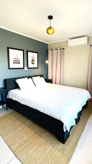 3 bedrooms, desk, iron/ironing board, travel crib - Salt Lake View - design villa with private pool in popular area (Jan Thiel)
