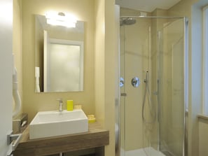 Einzelzimmer | Badezimmer