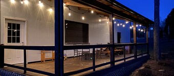 36 acre getaway directly on Nolin River! 