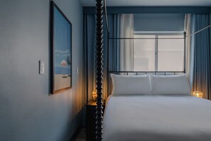 1 chambre, bureau, fer et planche à repasser, Wi-Fi