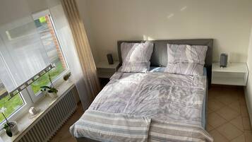 2 sovrum, skrivbord, strykjÀrn/strykbrÀda och gratis wi-fi