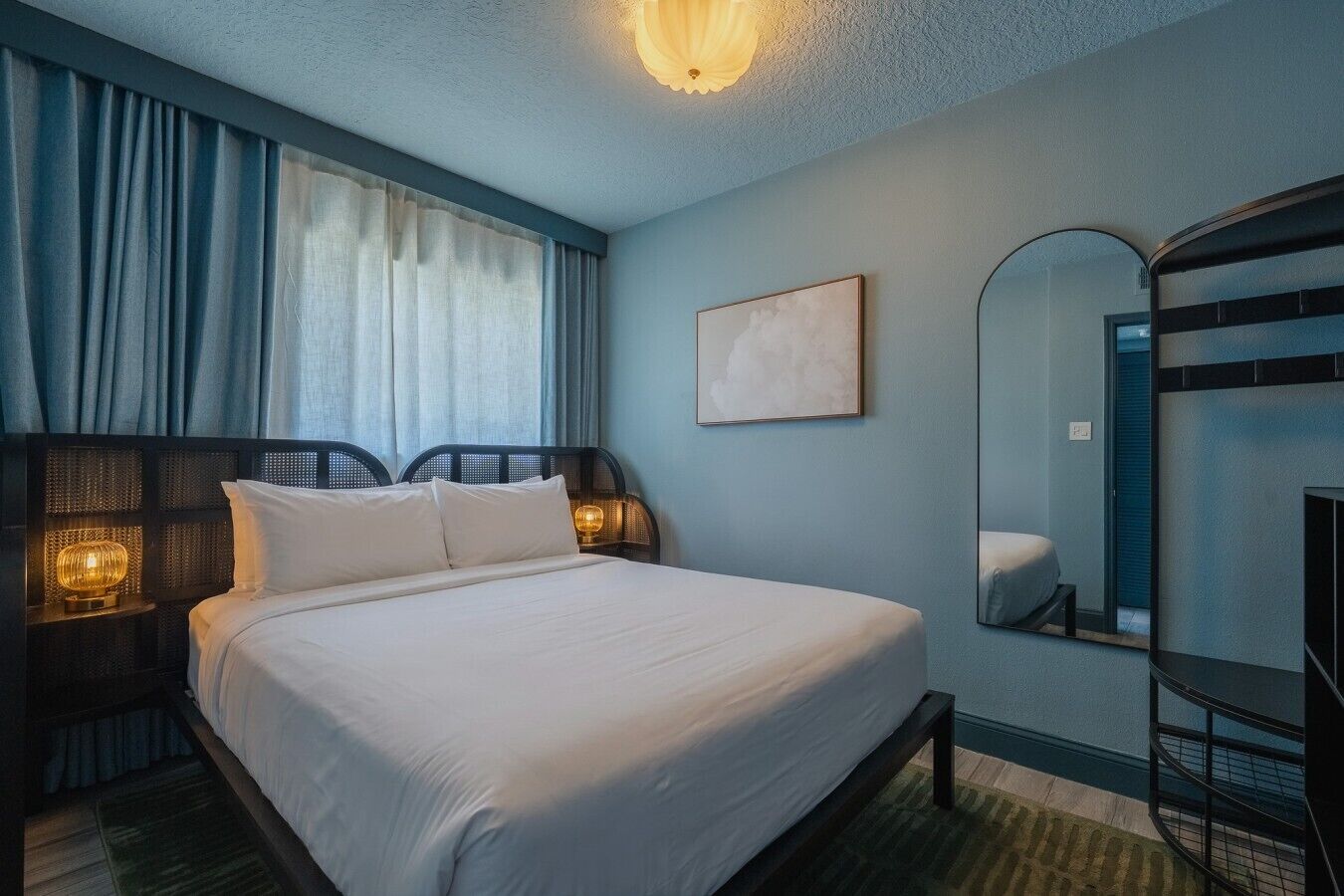 1 bedroom, desk, iron/ironing board, WiFi