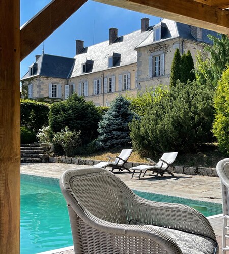 Chateau in Creuse with large swimming pool