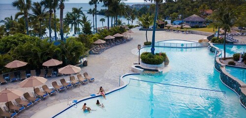 Cofresi Palm Beach & Spa Resort Penthouse Suites