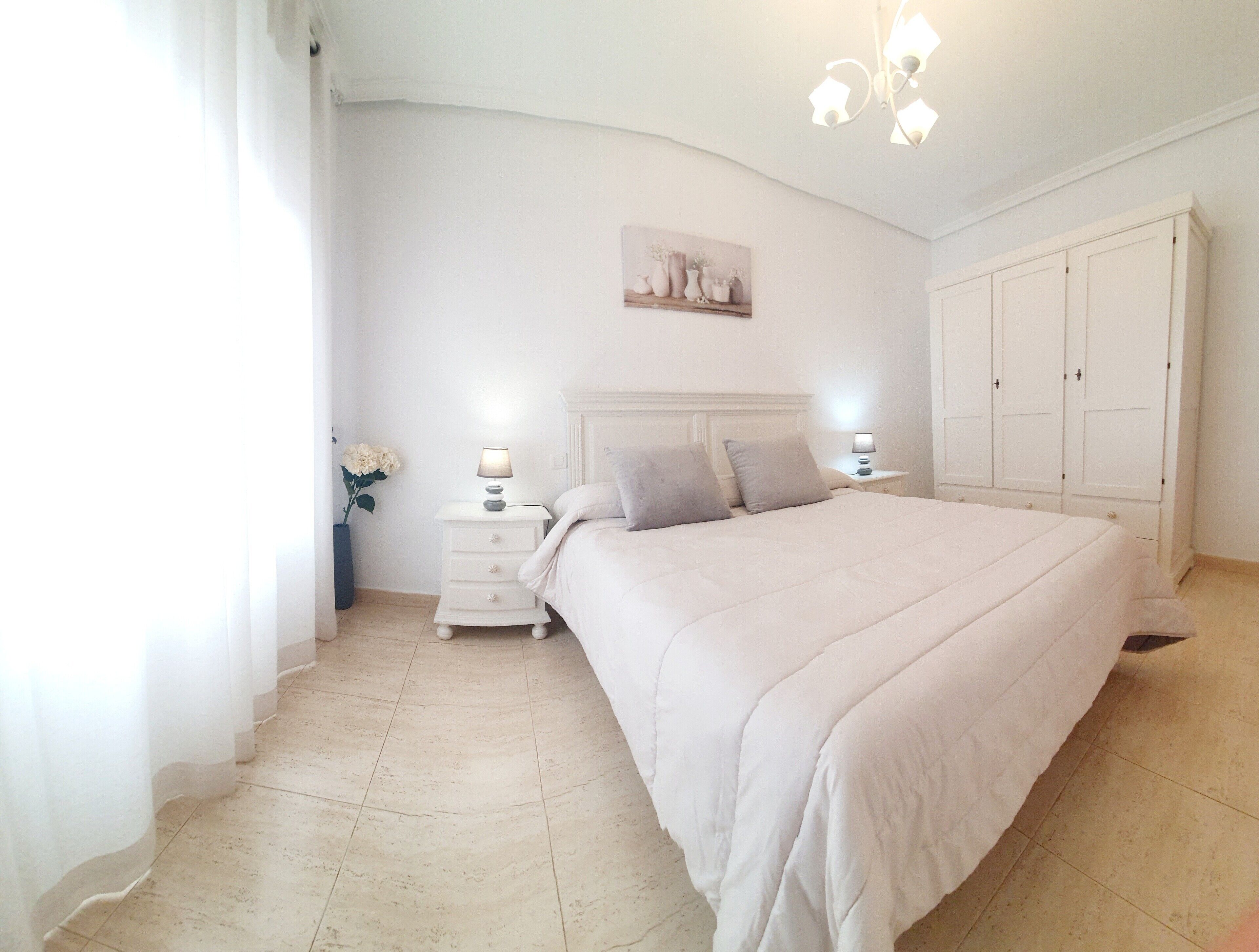 3 quartos, ferros/tábuas de passar roupa, Wi-Fi de cortesia