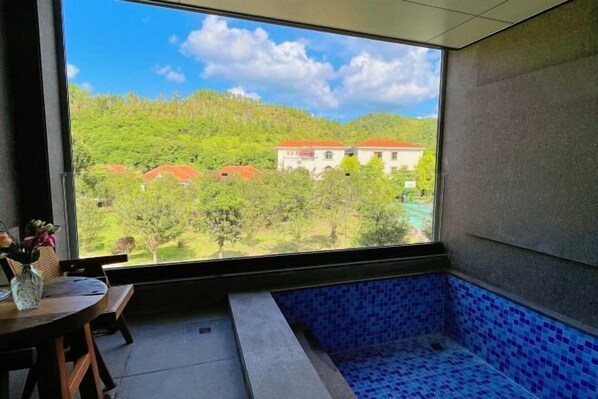 Unclassified image, 1 of 51, button - Retang Village Longfa Hot Spring Villa (Huidong)