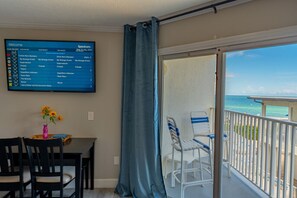Interior - Condo On The Beach - Ocean Side View Balcony (Belleair Beach)
