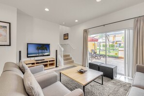 TV - 2 Bedrooms / 2.5 Bathrooms / Encantada (3020 BP) (Kissimmee)