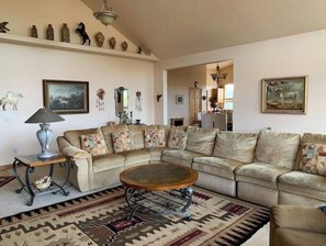 Smart TV, fireplace, DVD player, books