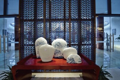 Scholars Hotel (Tongzhou Bay Business Center Yacht Club)