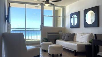 TV, Netflix, streaming services