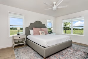 4 bedrooms, iron/ironing board, free WiFi, bed sheets