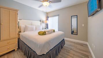 1 habitación, escritorio, tabla de planchar con plancha y wifi