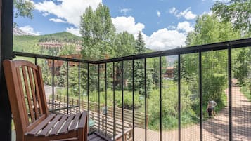 Studio | Property grounds