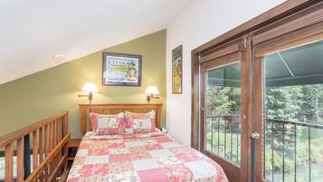 Studio | Iron/ironing board, free WiFi