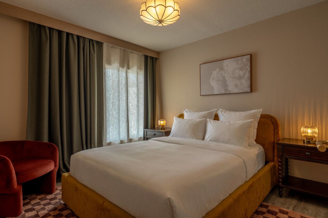 1 bedroom, desk, iron/ironing board, WiFi