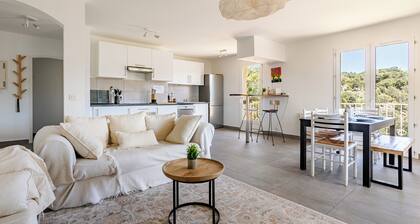 Vue panoramique mer et montagne appartement T4