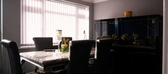 Captivating 3-bed House in Birmingham