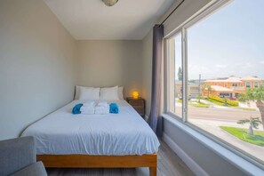 1 chambre, fer et planche à repasser, Wi-Fi, draps fournis