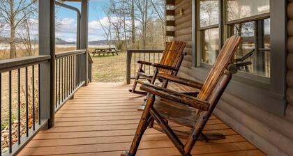 Beautiful home located on Lake Greenwood