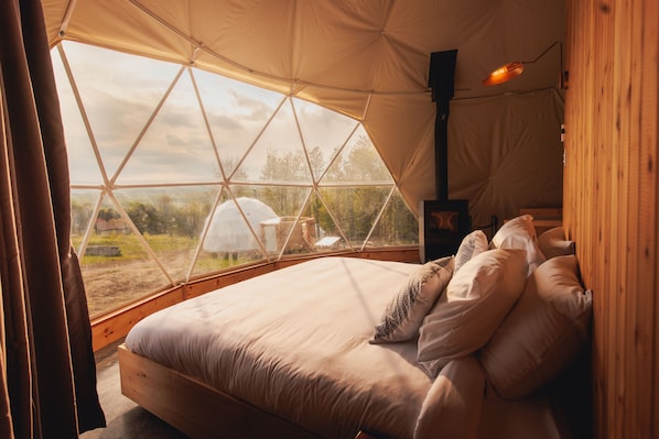 1 bedroom, premium bedding, Select Comfort beds, free WiFi