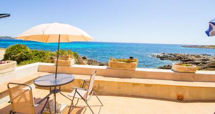 Authentic fisherman's house on the seafront