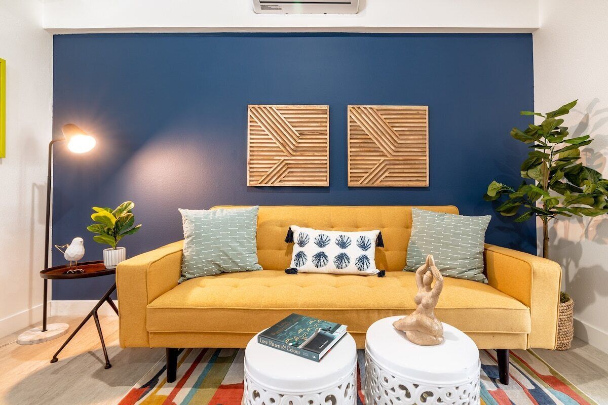 203 Broadway (1 Bedroom) · Cozy Vibes-Private Patio - 5Mi to Disney - Parking