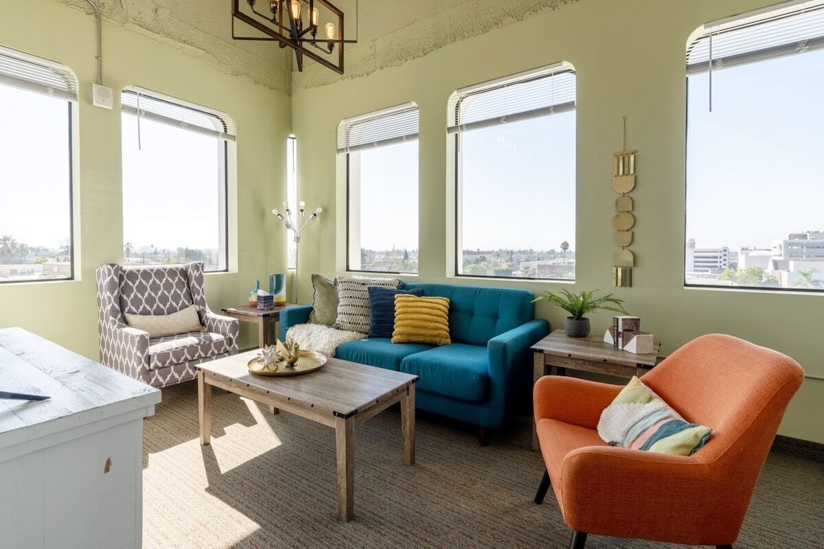 506 · Stunning Views | Light-Filled Unit | Downtown OC
