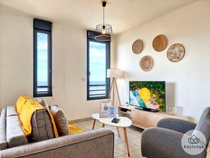 TV - T2 with sea view – Le Soélia*** – close to Saint-Pierre centre (Saint Pierre)