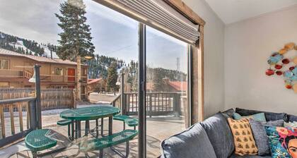 Cozy Red River Condo - Walk to Chair Lift!