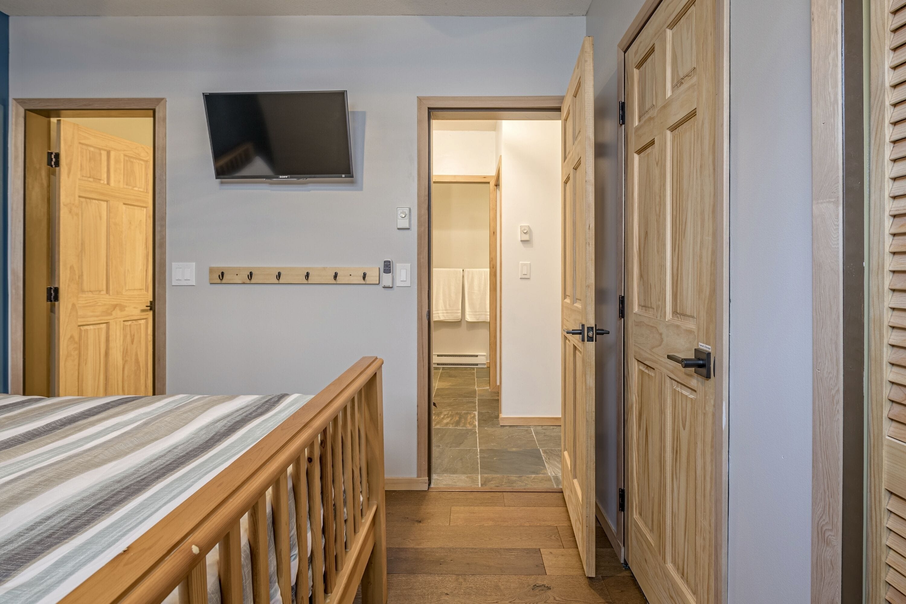 2 chambres, bureau, Wi-Fi, draps fournis