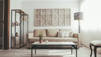 Habitació quàdruple clàssica (Terra) | Caixa forta a l'habitació, decoració individual i mobiliari individual