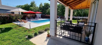 New modern villa with private pool 7 km from the sea.