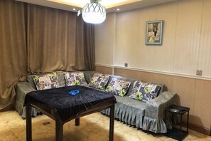 Unclassified image, 2 of 36, button - Yimengshu Hotel (Lichuan)
