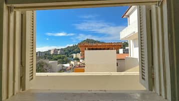 Exclusive Double Room | 1 bedroom, minibar, free WiFi, bed sheets