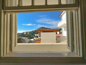 Exclusive Double Room | Minibar, free WiFi, bed sheets - Edifício Barros (Serra Negra)