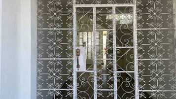 Entrada de la propiedad