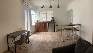 Basic Studio | Private kitchen - Pelicanos Apartments (La Paz)