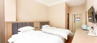 Chayu Hongsheng Hotel