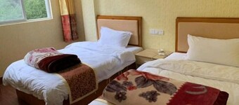 Chayu Hongsheng Hotel