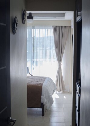 Comfort Room | Free WiFi