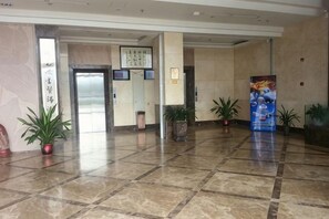 Interior - Kumho Hotel (Wengyuan)