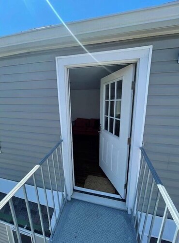 The Beach House 118th