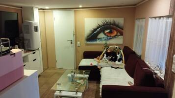 1 bedroom, soundproofing, free WiFi