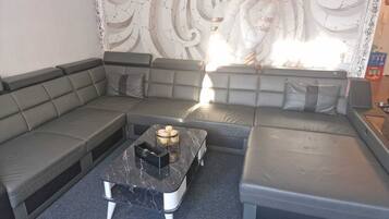 1 bedroom, soundproofing, free WiFi