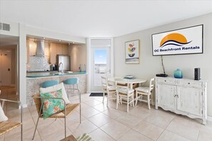 Dining - ⭐️Pyramind 18F EPIC HUGE Balcony Oceanfront Pool VIEWS⭐️ (Ocean City)